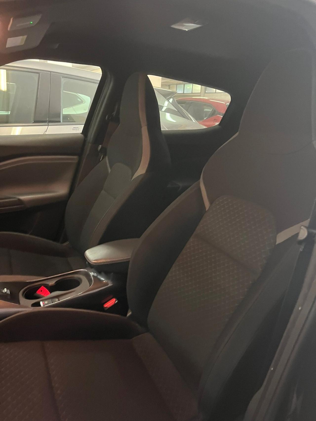 Nissan Juke 1.0 DIG-T 114 CV N-Connecta