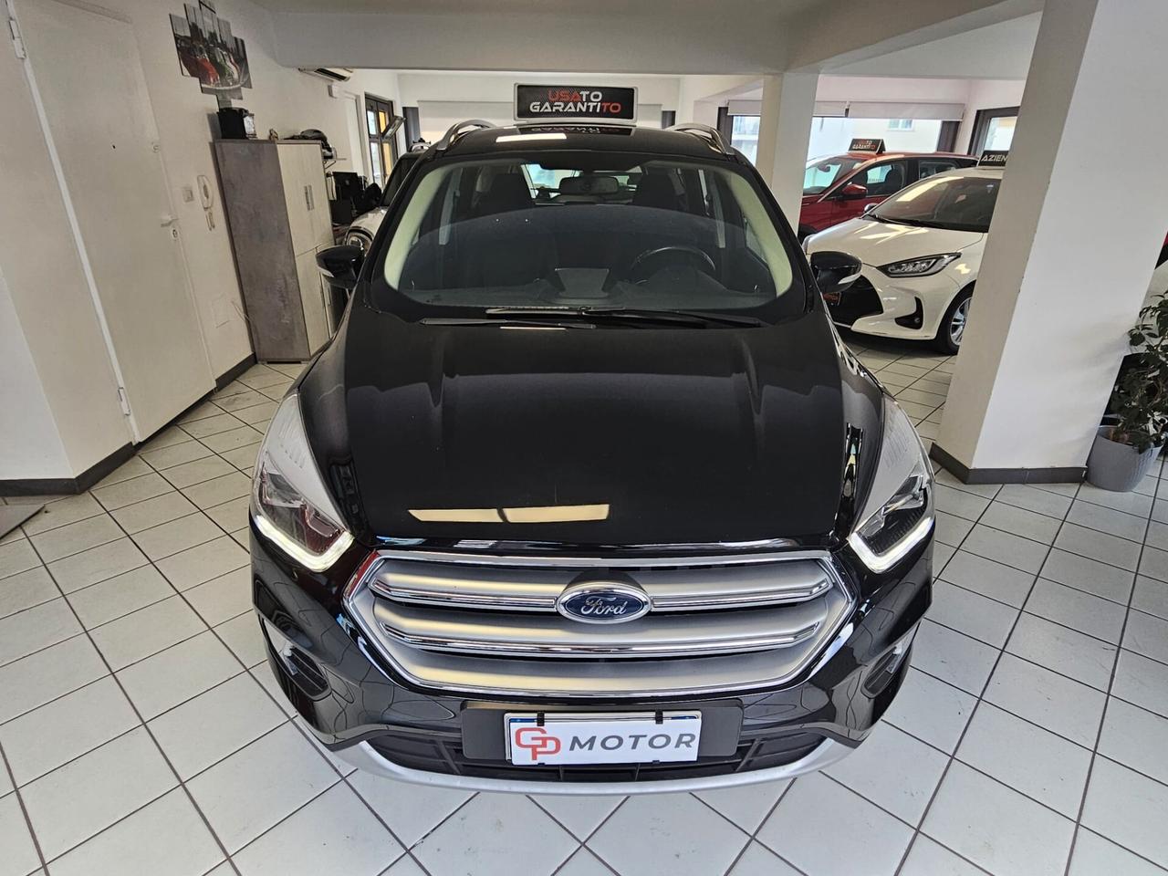 Ford Kuga 2.0 TDCI 120 CV S&S 2WD Powershift Titanium