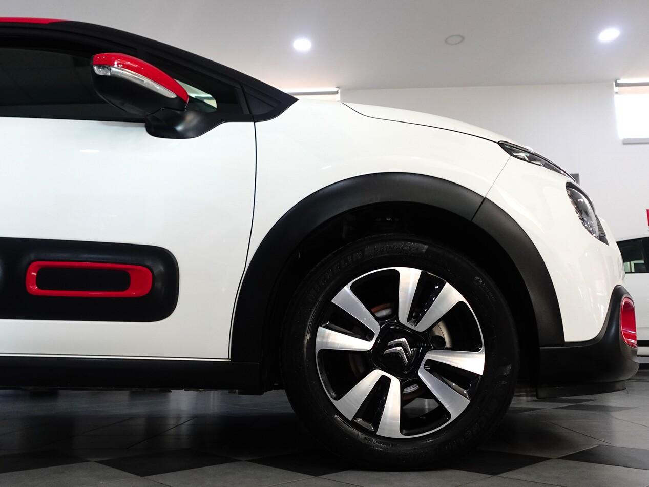 Citroen C3 1.2 PureTECH 83 CV SHINE
