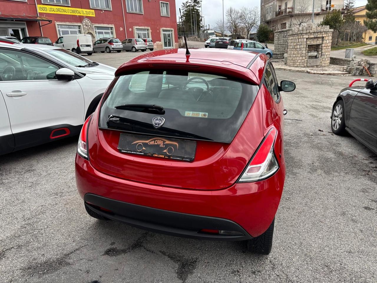 Lancia Ypsilon 0.9 TwinAir 85 CV 5 porte Metano Ecochic Gold