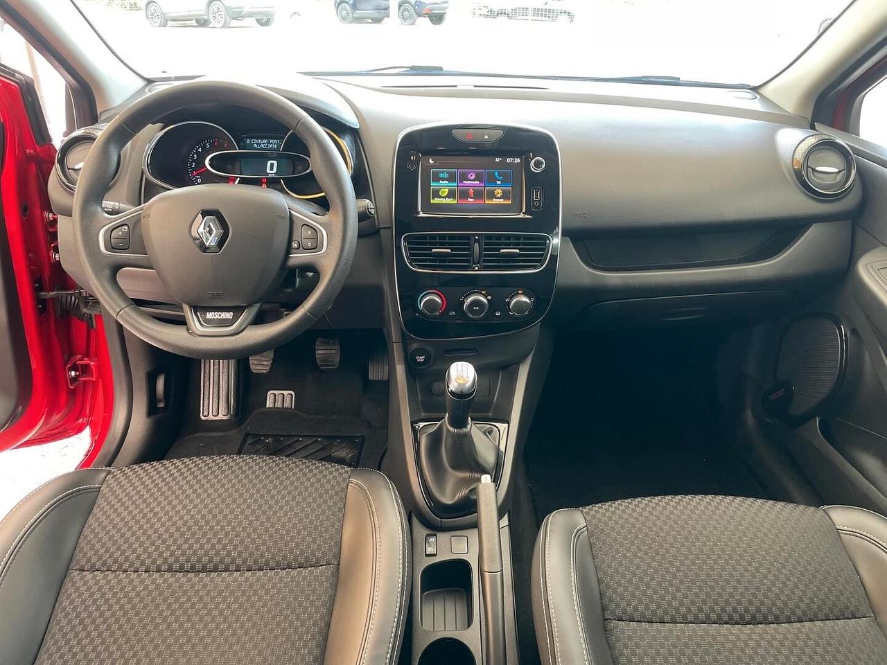 Renault Clio TCe 12V 75 CV 5 porte Moschino Zen