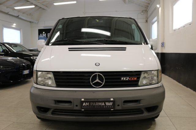 MERCEDES-BENZ Vito 112 CDI cat Mixto Vetrato/GANCIO TRAINO 6 POSTI