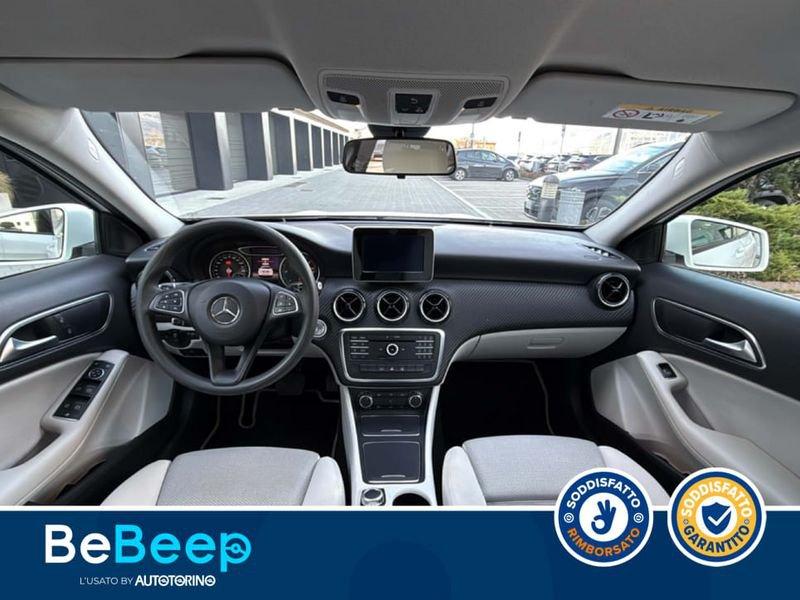 Mercedes-Benz GLA 180 D BUSINESS AUTO