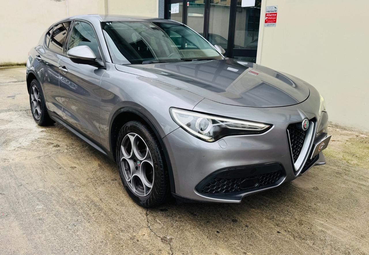 Alfa Romeo Stelvio 2.2 Turbodiesel 160 CV AT8 RWD Business