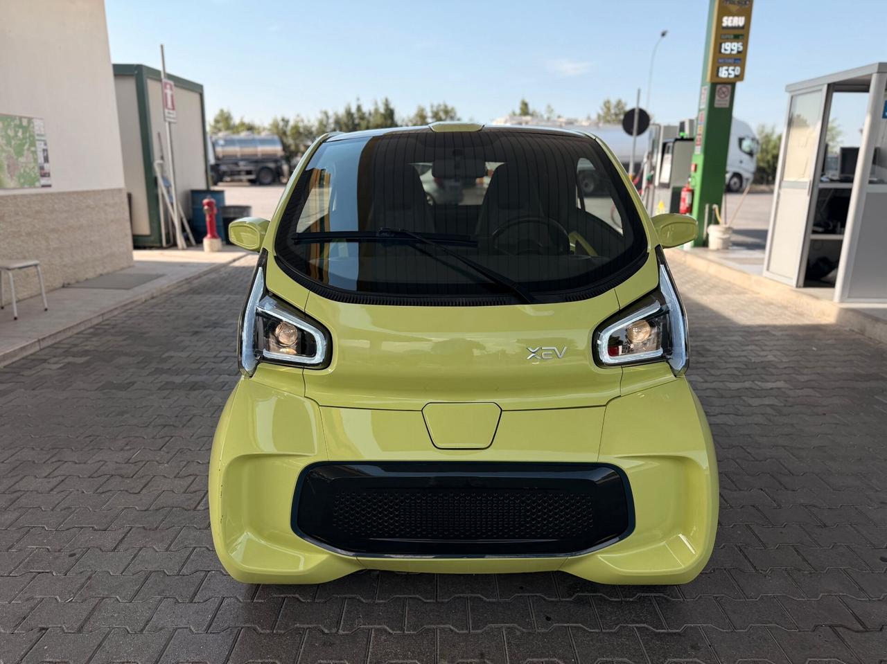 Xev Yoyo Easy PATENTE A1