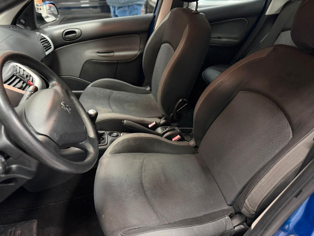 Peugeot 206 1.1B 92.000KM 2009