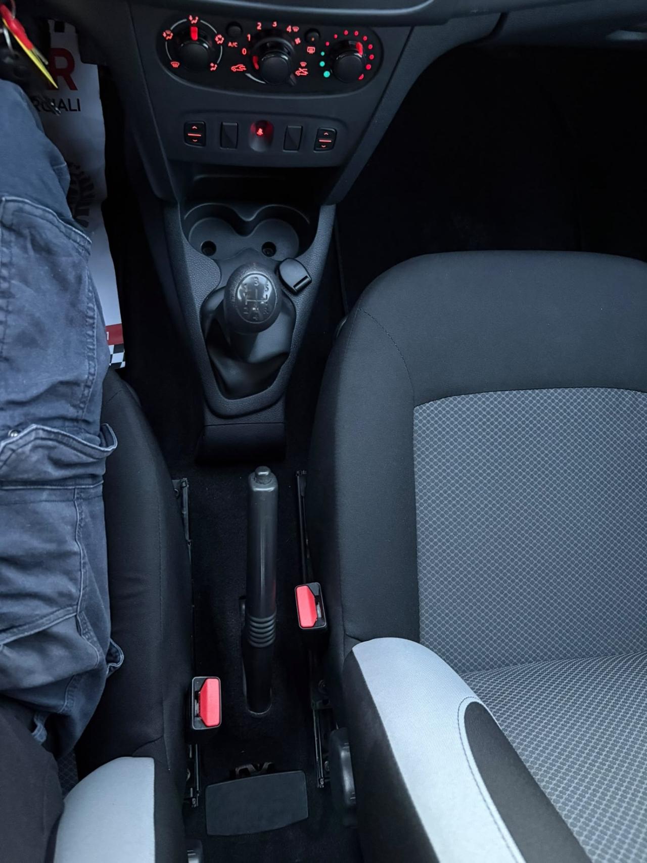 Dacia Sandero 1.2 Lauréate Unipro 2016