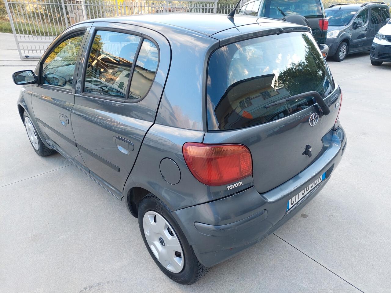 Toyota Yaris 1.0 Benzina 5 porte