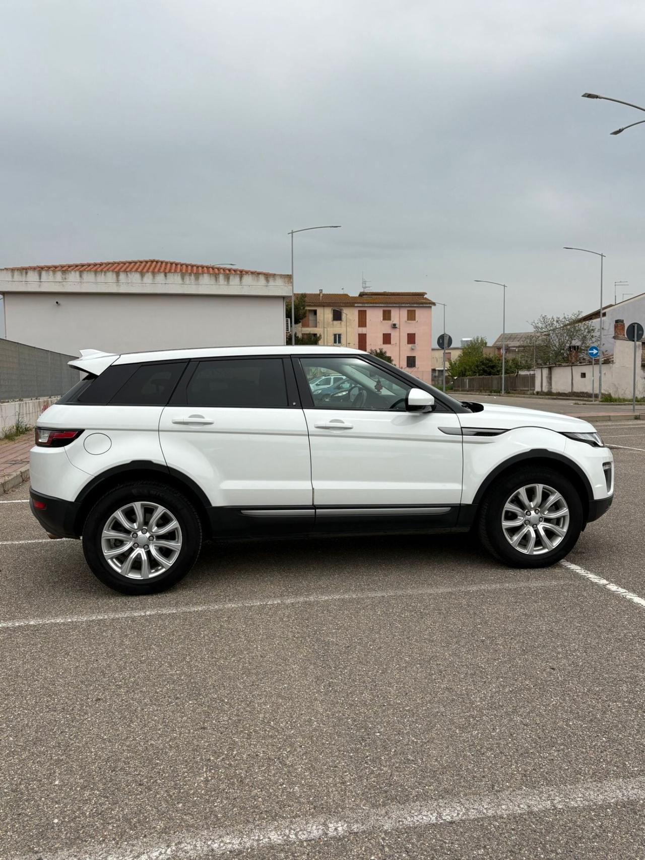 Land Rover Range Evoque 2.0 TD4 150 CV 5p. SE Dynamic