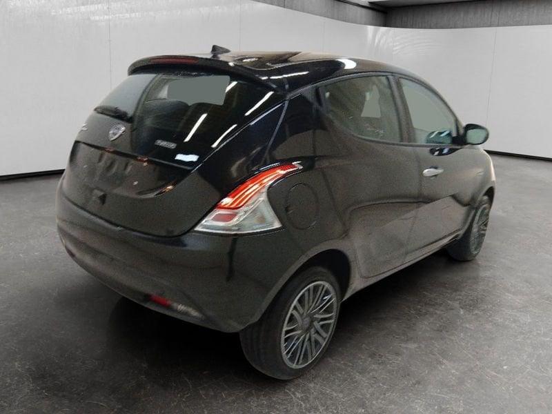 Lancia Ypsilon 1.0 firefly hybrid Gold s&s 70cv 5p.ti