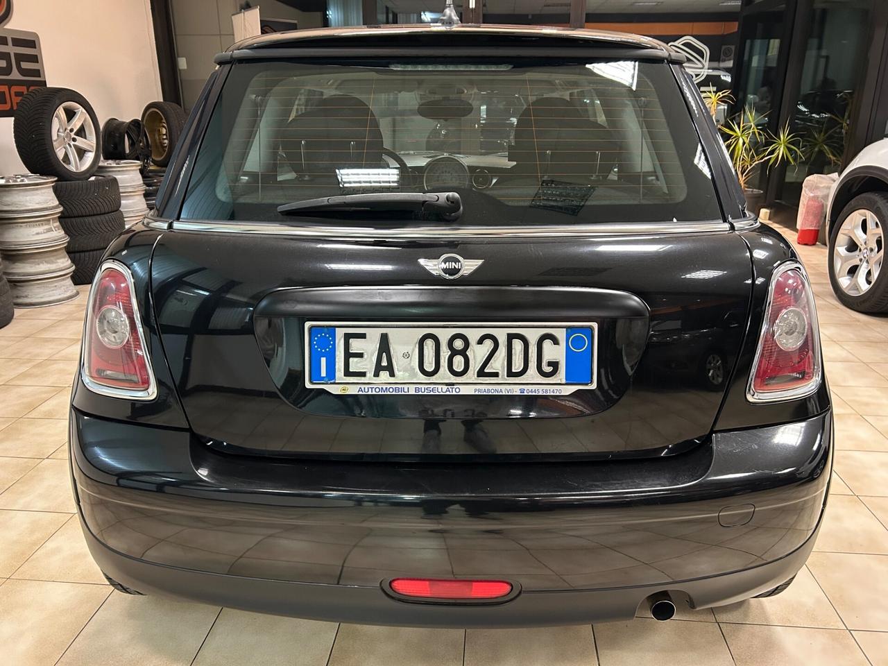 Mini One - 2009 1.4 16V 75 CV 153.000 KM
