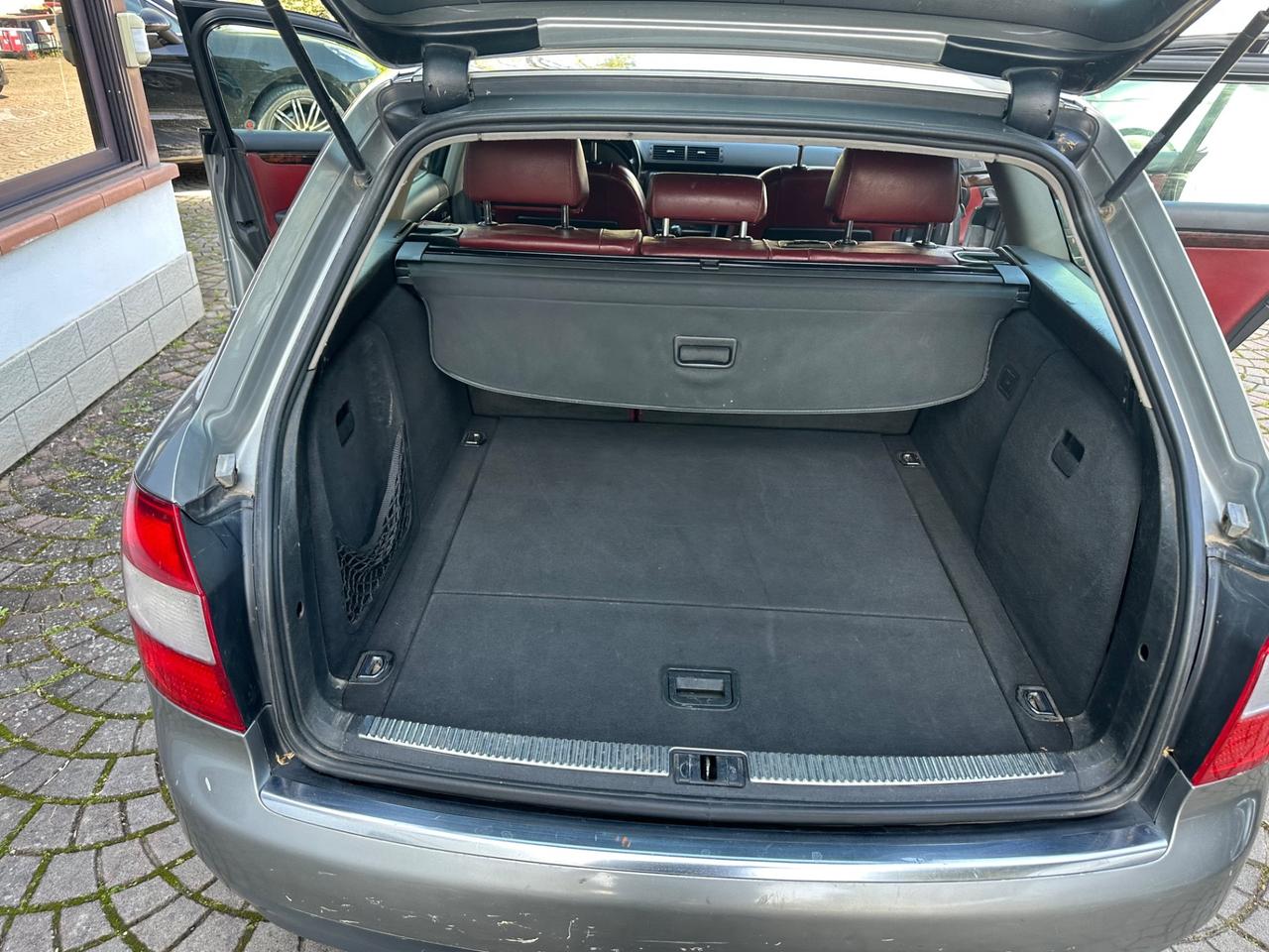 Audi A4 1.9 TDI/130 CV cat Avant VENDITA SOLO A COMMERCIANTI