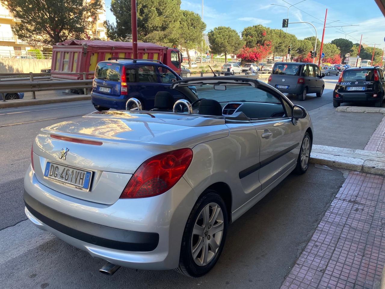 Peugeot 207 1.6 HDi 110CV cabrio