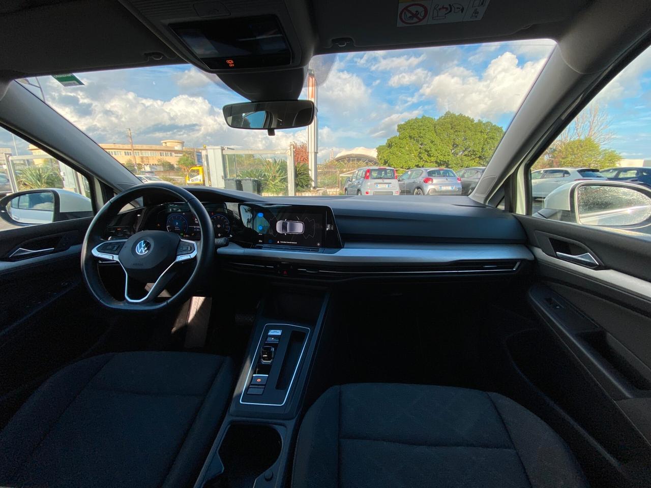 Volkswagen Golf VIII 2020 1.0 eTSI evo Life 110cv dsg