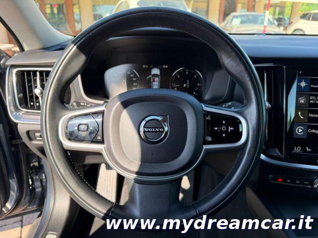 VOLVO V60 B4 (d) 197CV Geartronic Momentum Business Pro