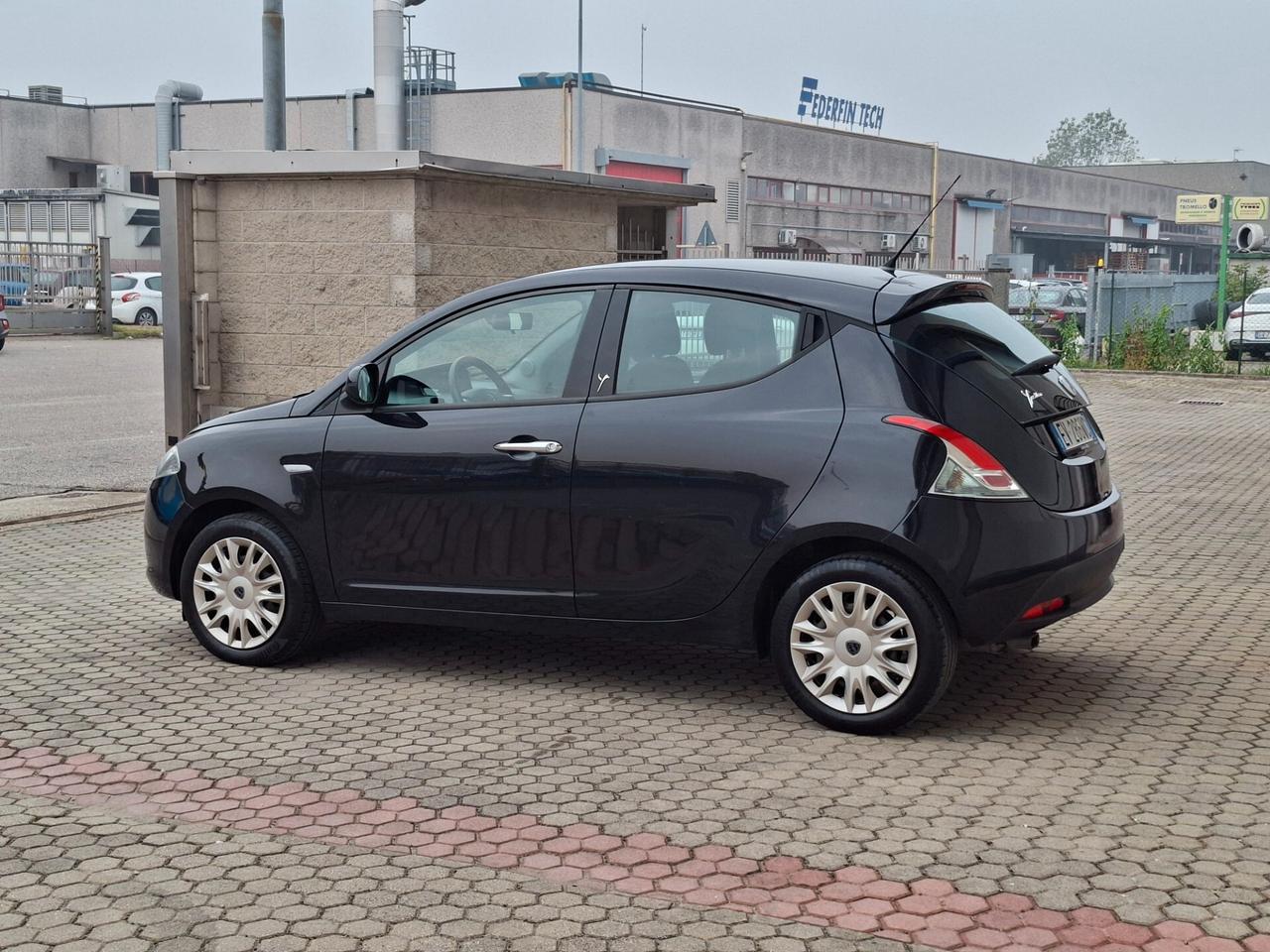 Lancia Ypsilon 1.2 Platinum *EURO 6B*