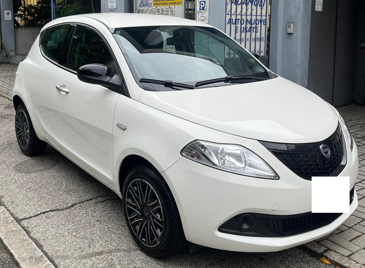 Lancia Ypsilon 1.0 FireFly 5 porte S&S Hybrid Platino