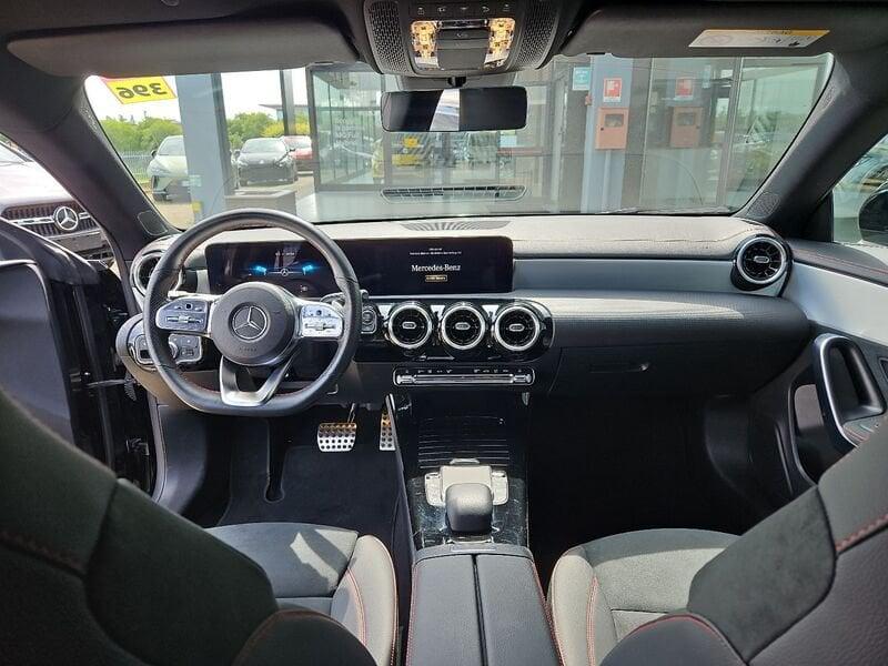 Mercedes-Benz CLA Coupé CLA 180 d Automatic Premium NIGHT-PACK