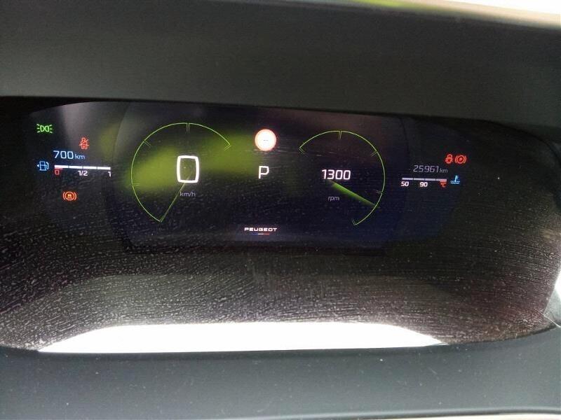 Peugeot 2008 PureTech 130 S&S EAT8 GT