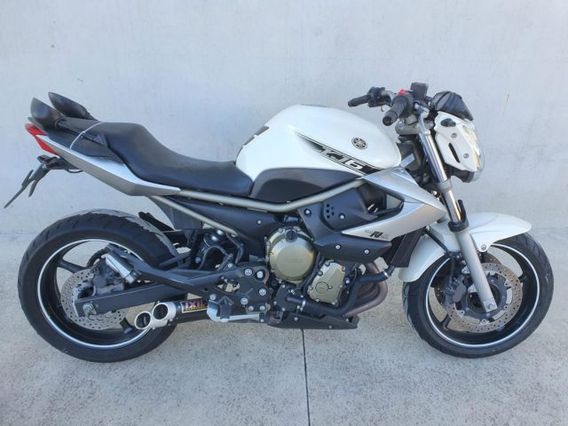 YAMAHA XJ6 actionbike.it