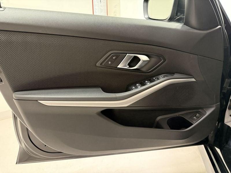 BMW Serie 3 318d Touring Business Advantage Steptronic