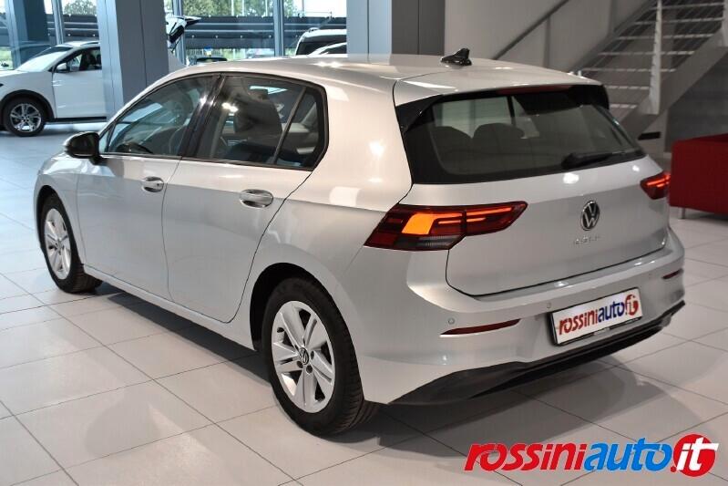 VOLKSWAGEN GOLF 8 1.0 TSI 110 CV LIFE