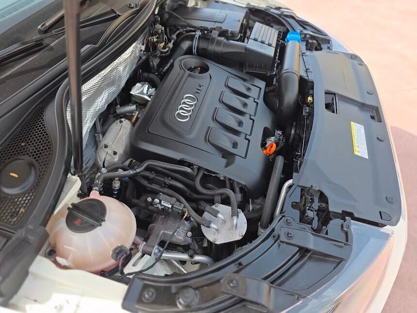 Audi Q3 2.0 TDI 177 CV quattro S tronic Business