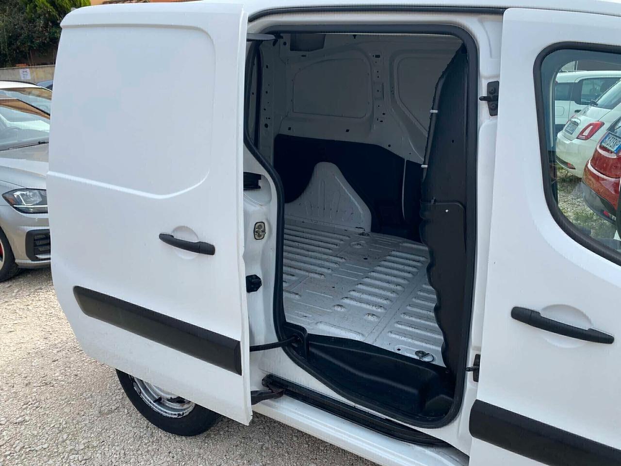 Peugeot Partner 1.6HDi 75cv Iva Inclusa