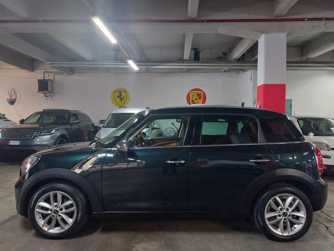 Mini Cooper D Countryman Mini 1.6 COOPER D COUNTRYMAN C.LEGA 17" CLIMA AUT PACK LUCI !!!!