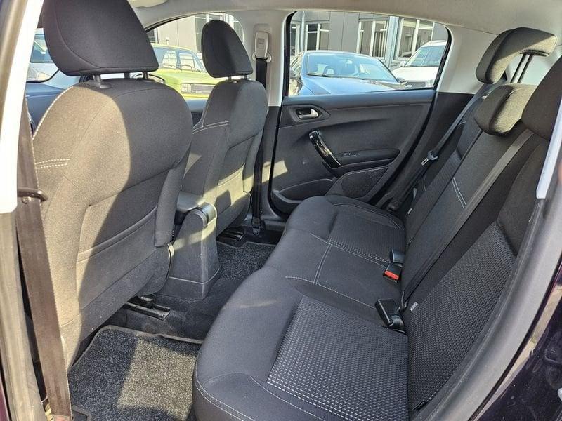 Peugeot 208 Allure BlueHDi 75cv