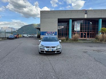 Volkswagen Golf 1.6 16V FSI 5p. Sportline