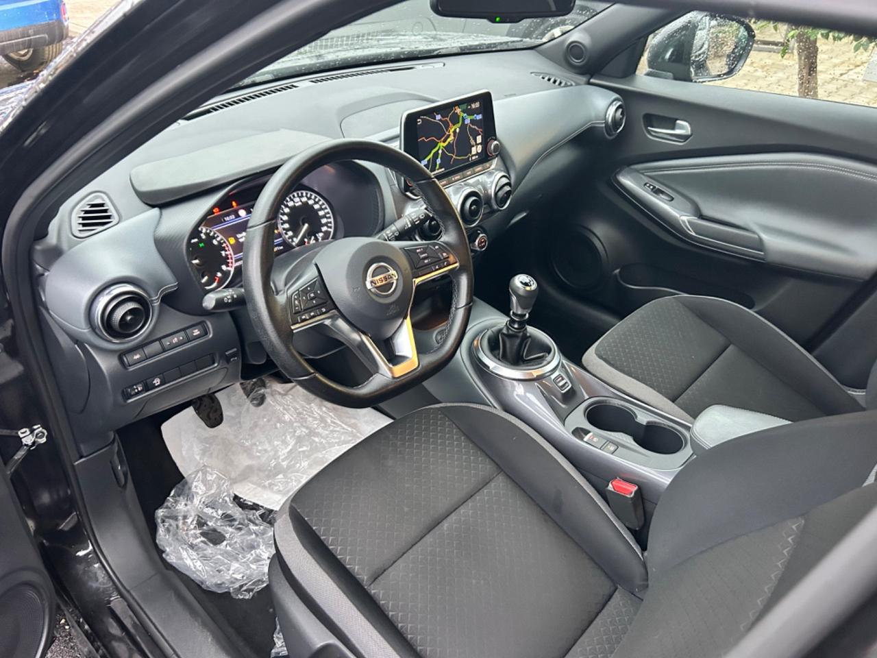 Nissan Juke 1.0 DIG-T 114 CV N-Connecta