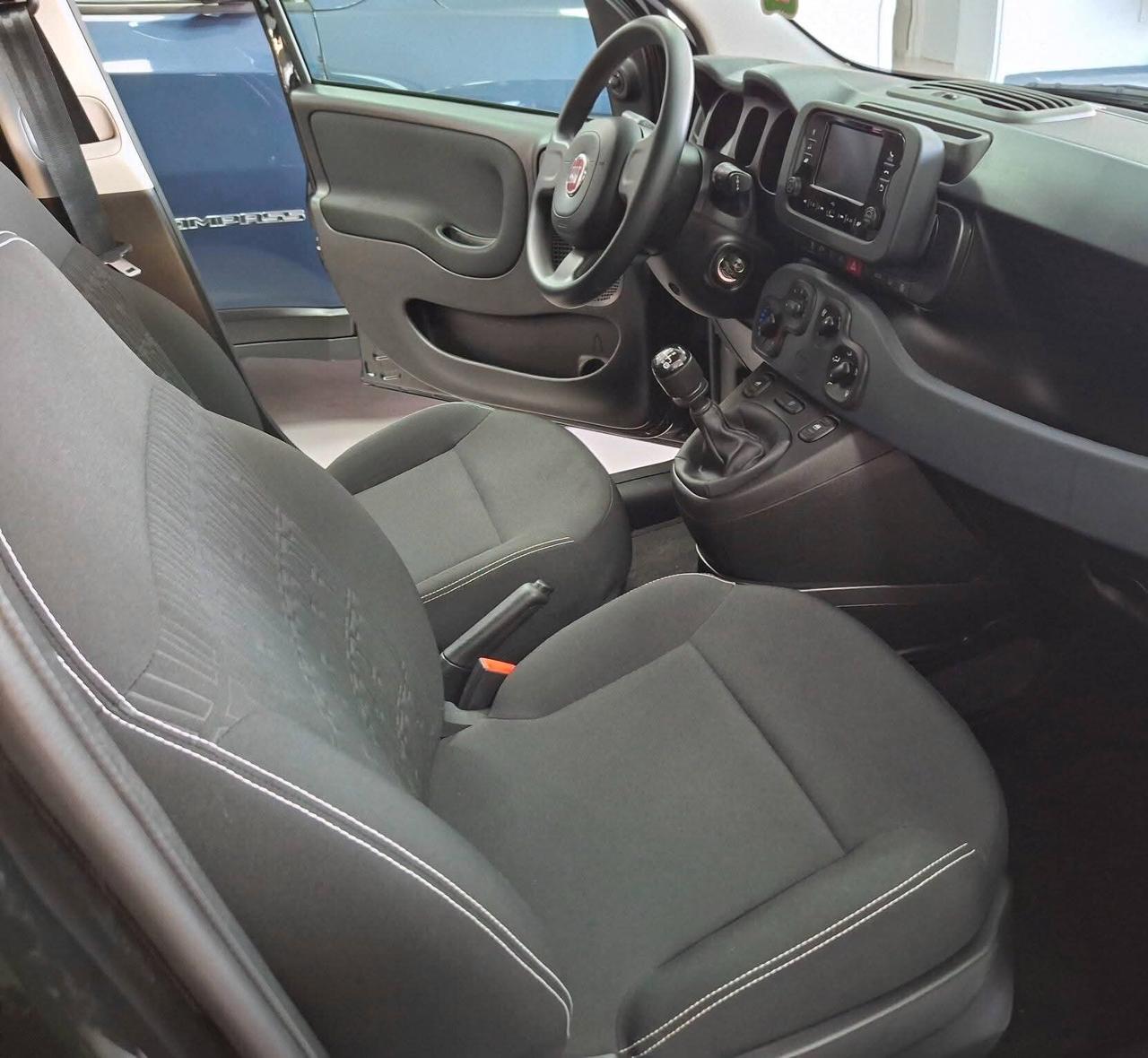 Fiat Panda 1.0hybrid vetri scuri 5posti