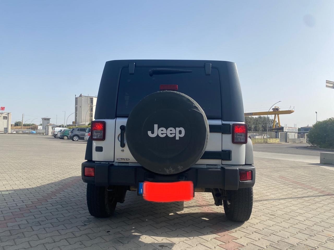 Jeep Wrangler Unlimited 2.8 CRD DPF Sahara