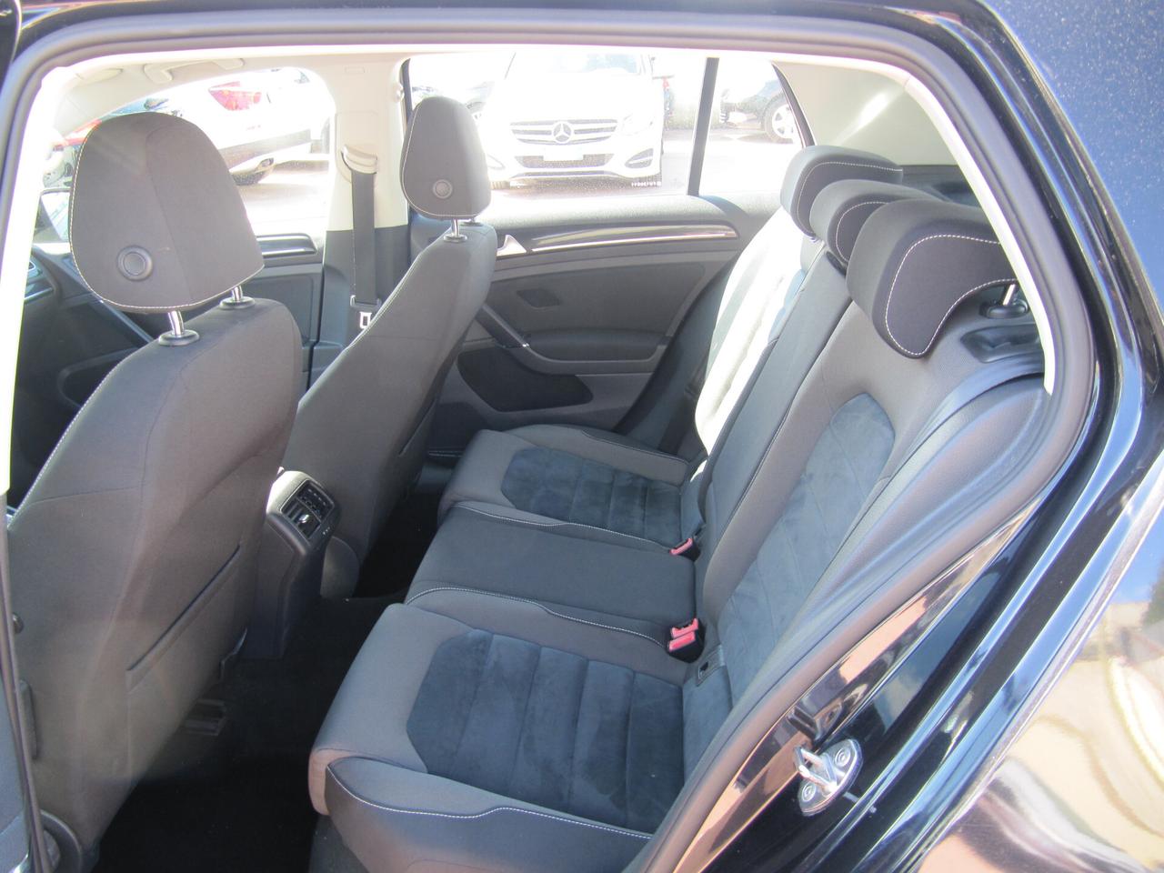 Volkswagen Golf 1.6 TDI 5p. Highline BlueMotion Technology