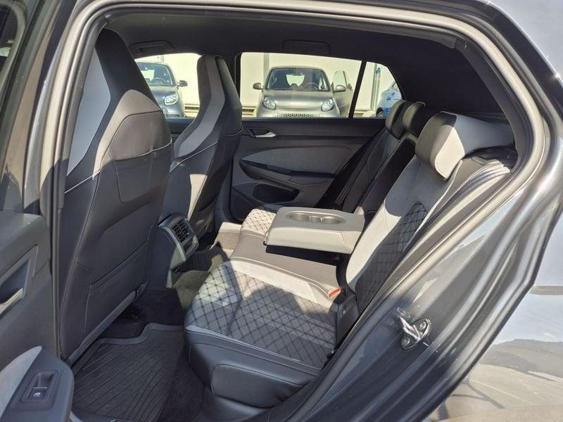 Volkswagen Golf 1.5 etsi evo R-Line 150cv dsg