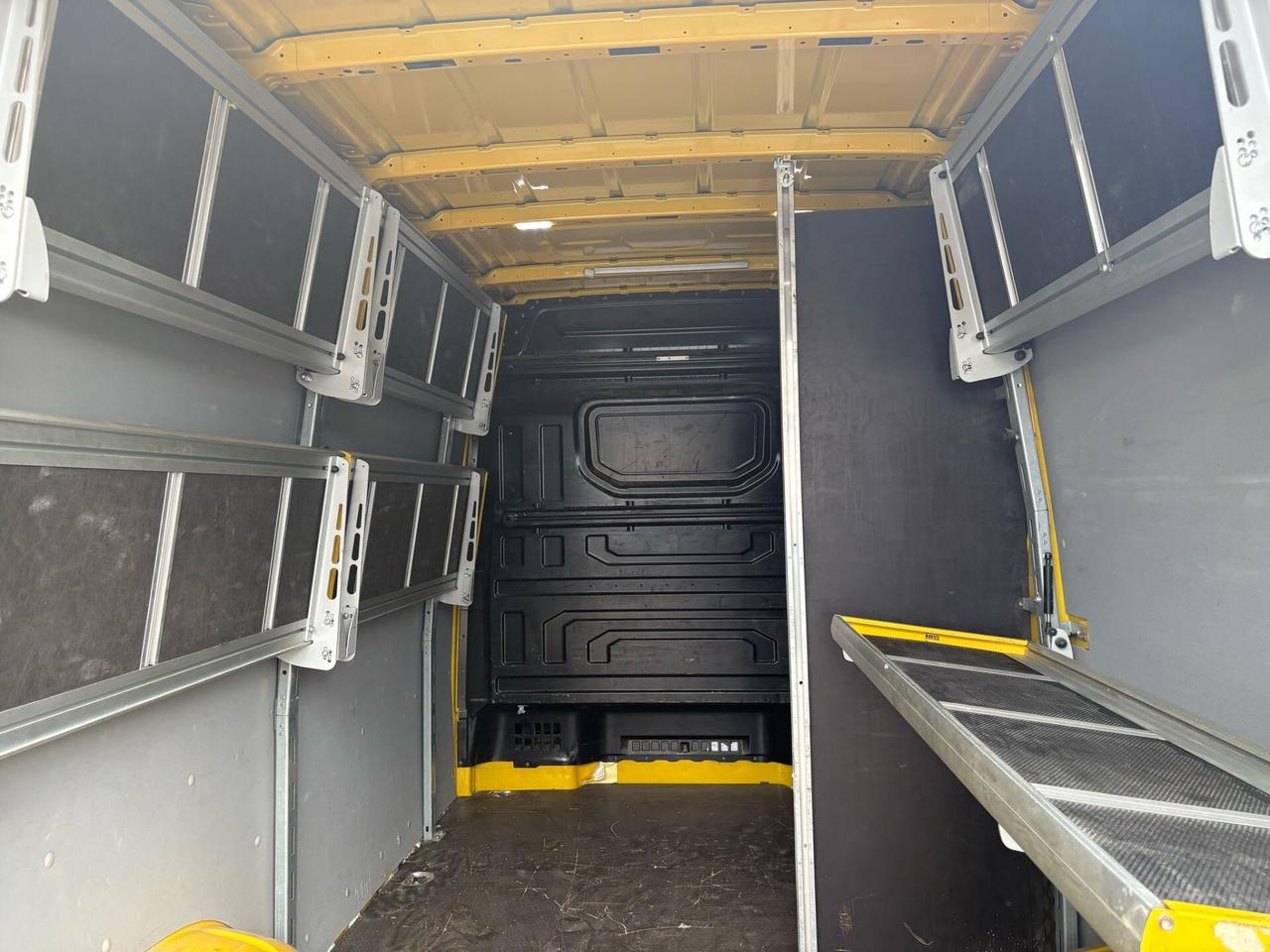 Volkswagen Crafter 2.0 diesel
