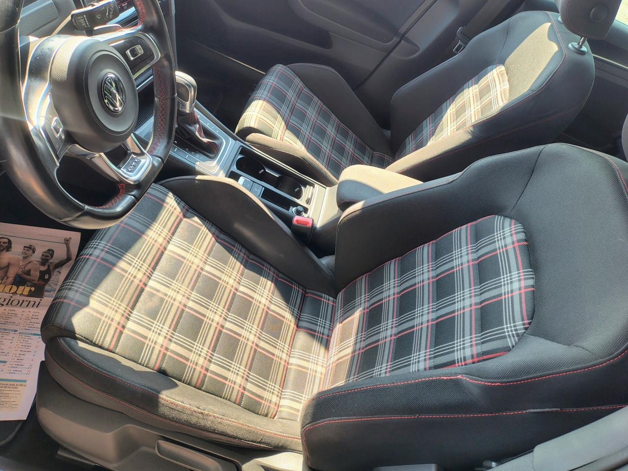 Volkswagen Golf GTI Performance 2.0 TSI DSG 5p. BlueMotion Technology