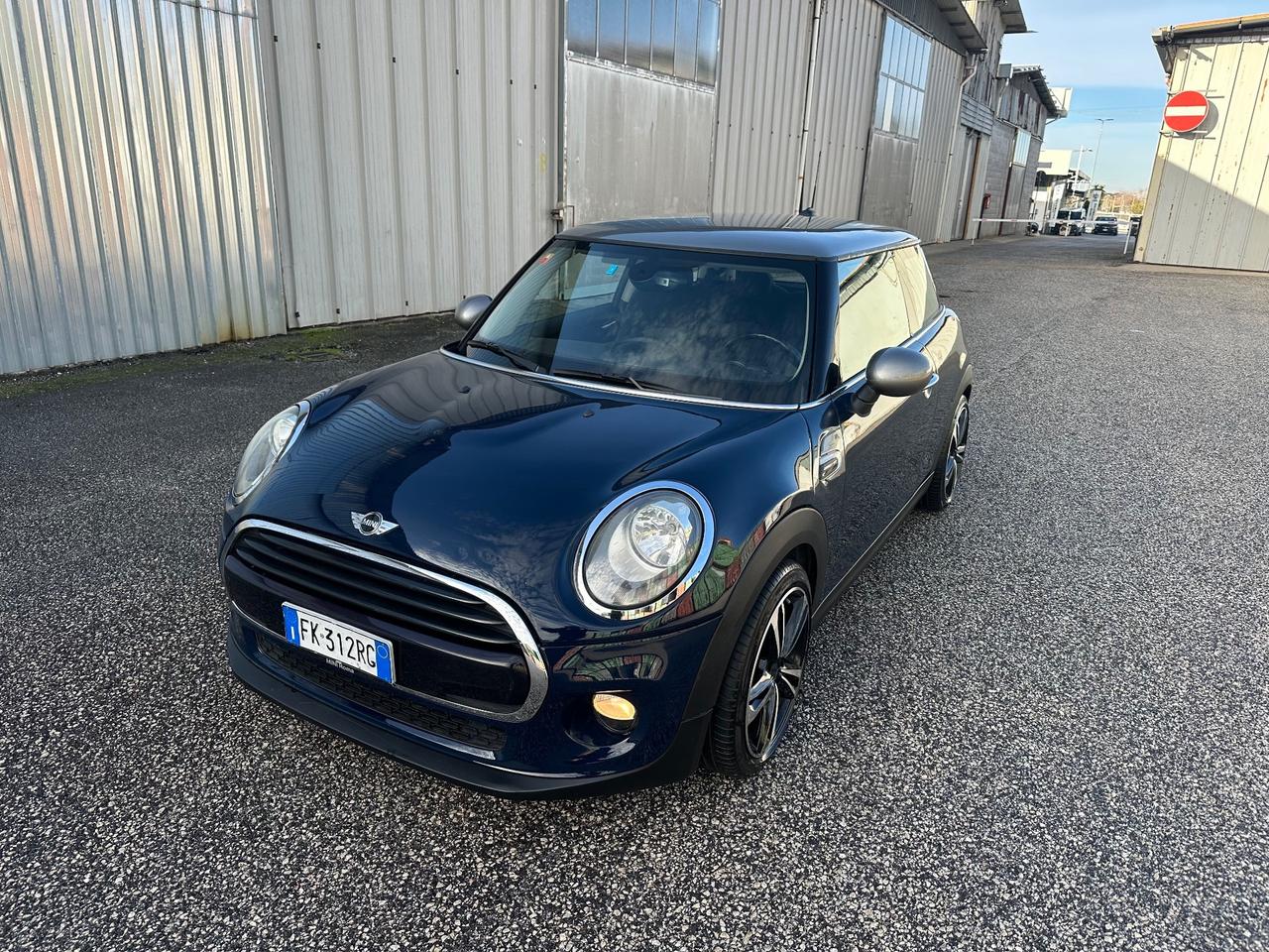 Mini 1.5 Cooper D 3 pt autom 7
