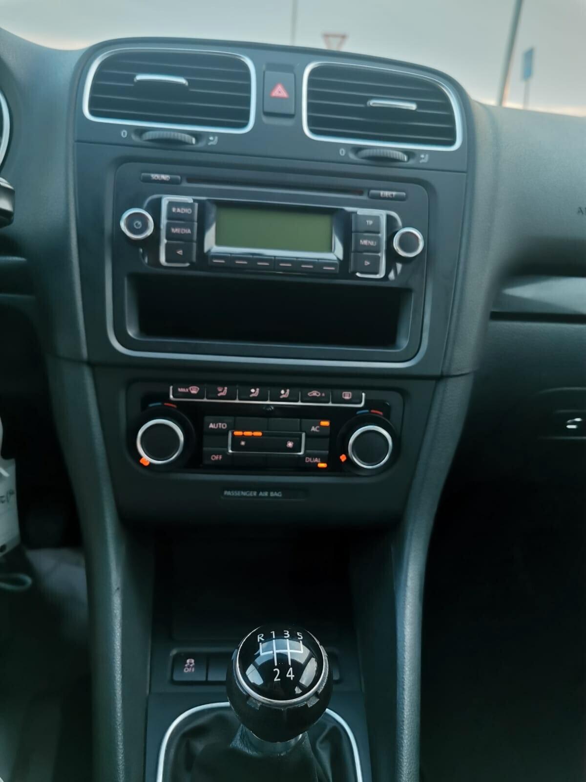 Volkswagen Golf 1.6 TDI 5p. Com. NEOPATENTATI
