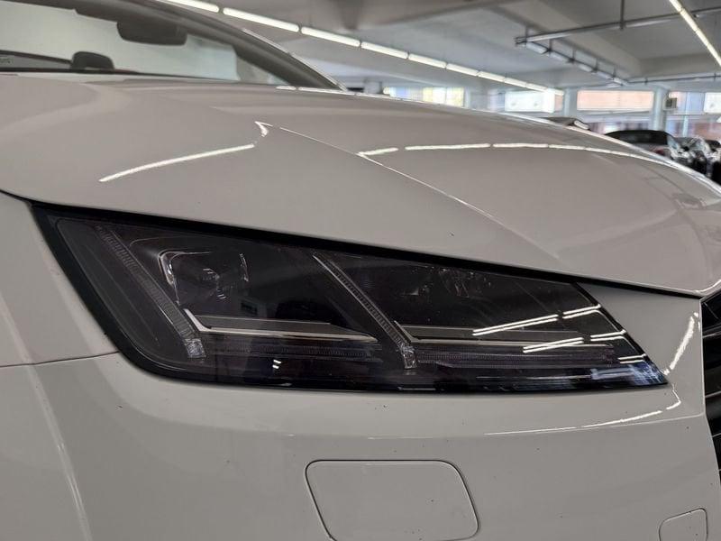 Audi TT TT Roadster 2.0 TDI ultra S line