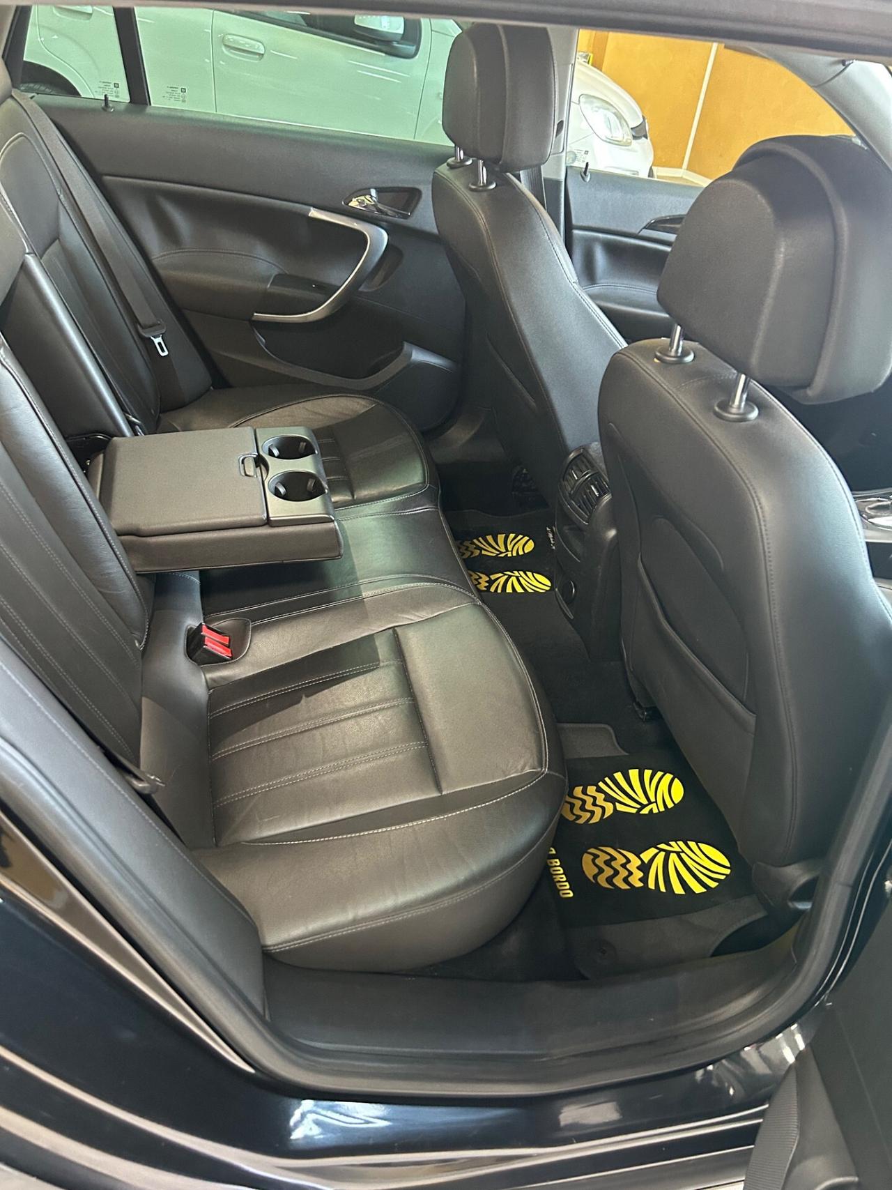 OPEL INSIGNIA 2.0Cdti 160 cv “X COMMERCIANTI”-2010