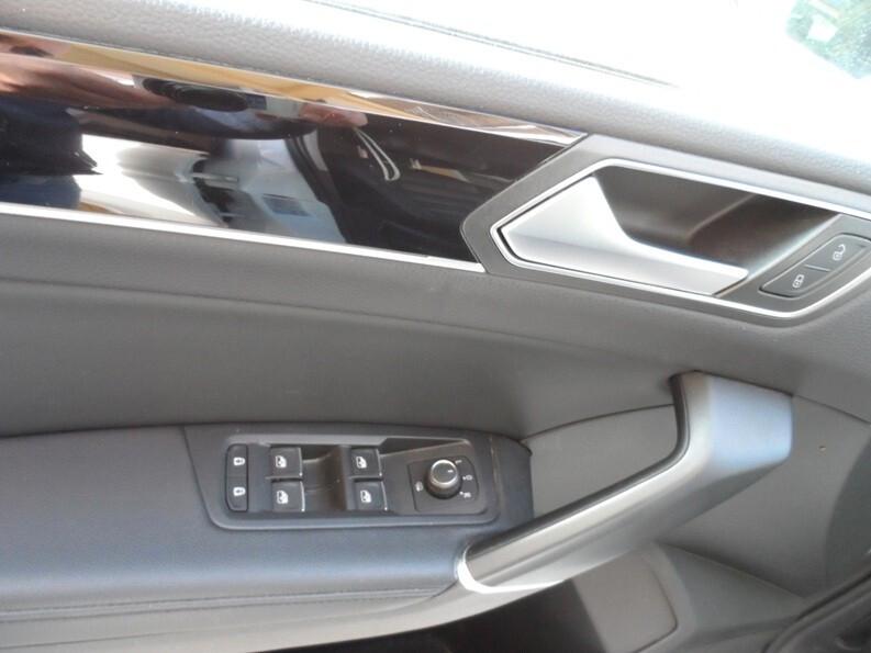 Volkswagen Touran 1.6 TDI 110 cv Comfortline 5 posti