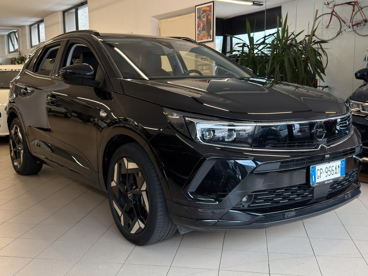 Opel Grandland GSe awd Benzina/plug-in 1.6cc 300cv automatica