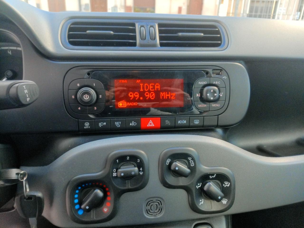 Fiat Panda 1.2 Connected by Wind