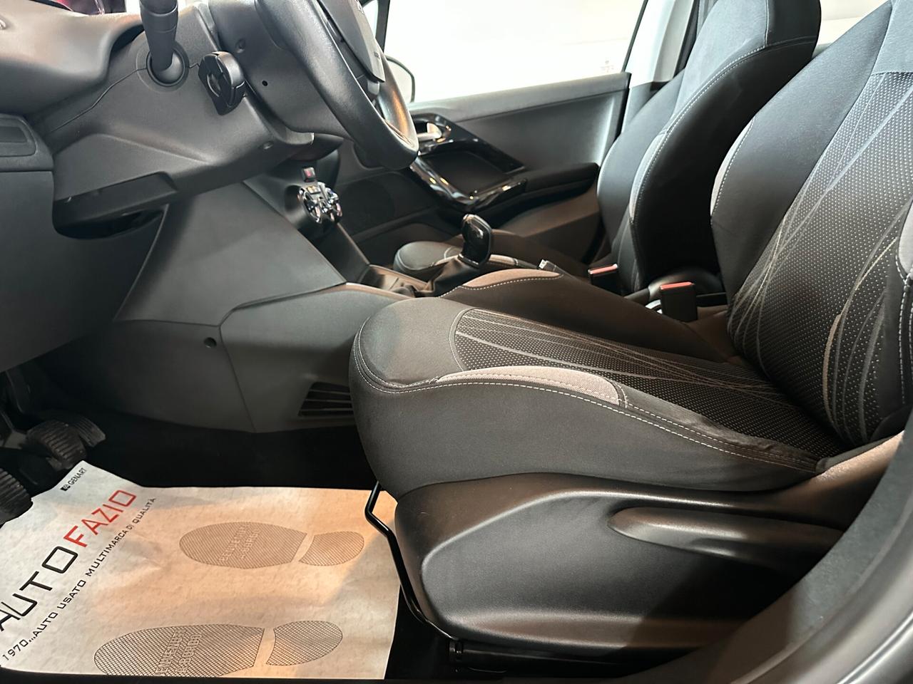 Peugeot 208 1.4 HDi 68 CV 5 porte Business