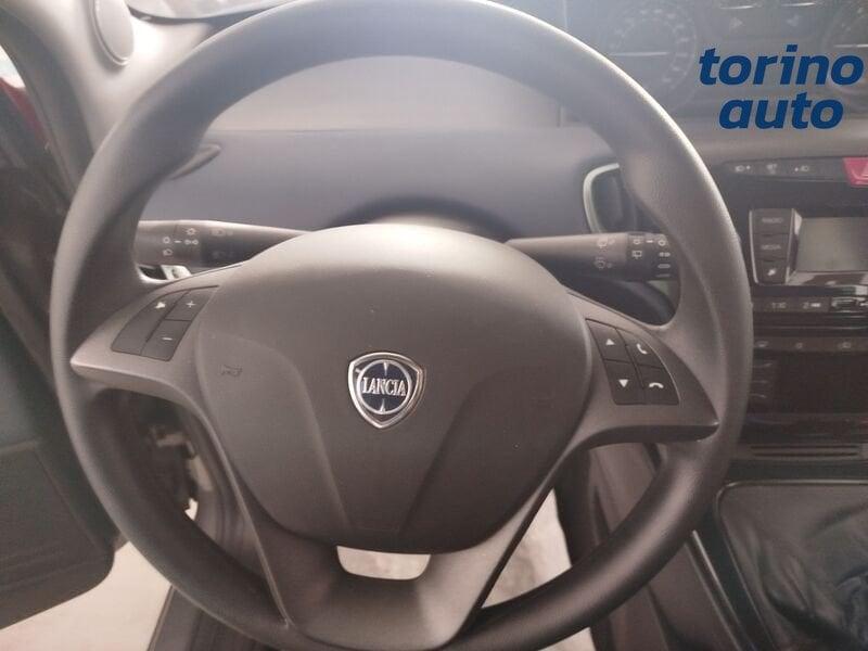 Lancia Ypsilon Ibrida SILVER PLUS