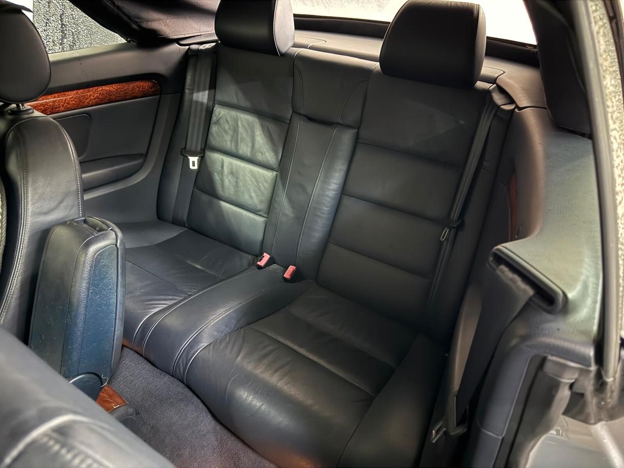 Audi A4 Cabriolet 2.4 V6 30V cat