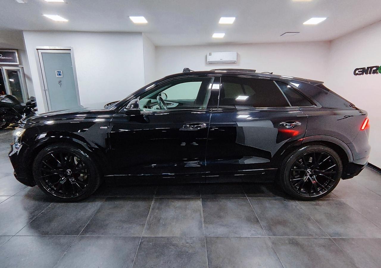 Audi Q8 50 TDI 286 CV quattro tiptronic S Line Tetto Matrix Night