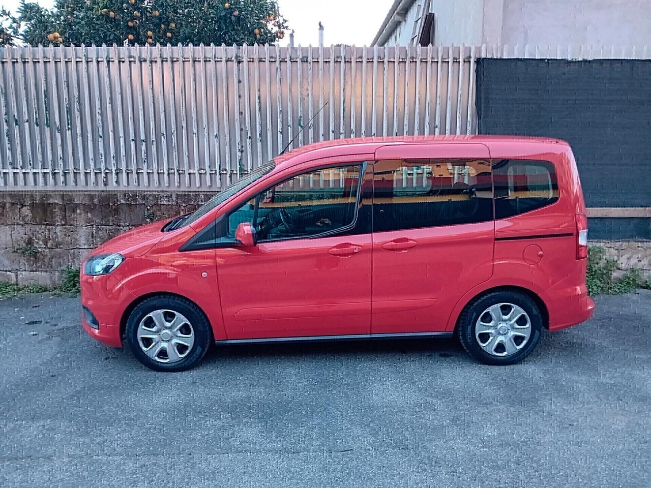 Ford Tourneo Courier 1.0 EcoBoost 100 CV Sport